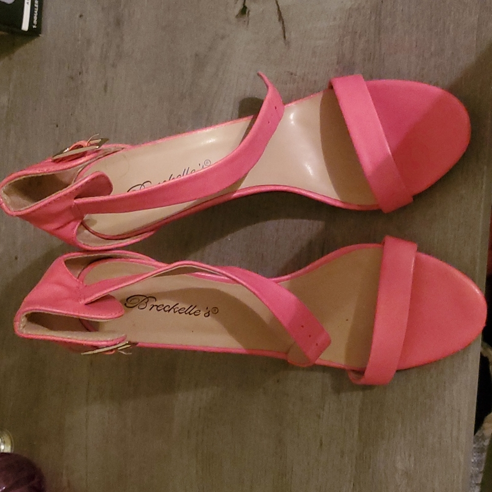 Size 8 Hot Pink heels